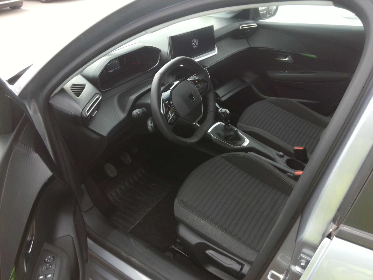 Foto Peugeot 208 6