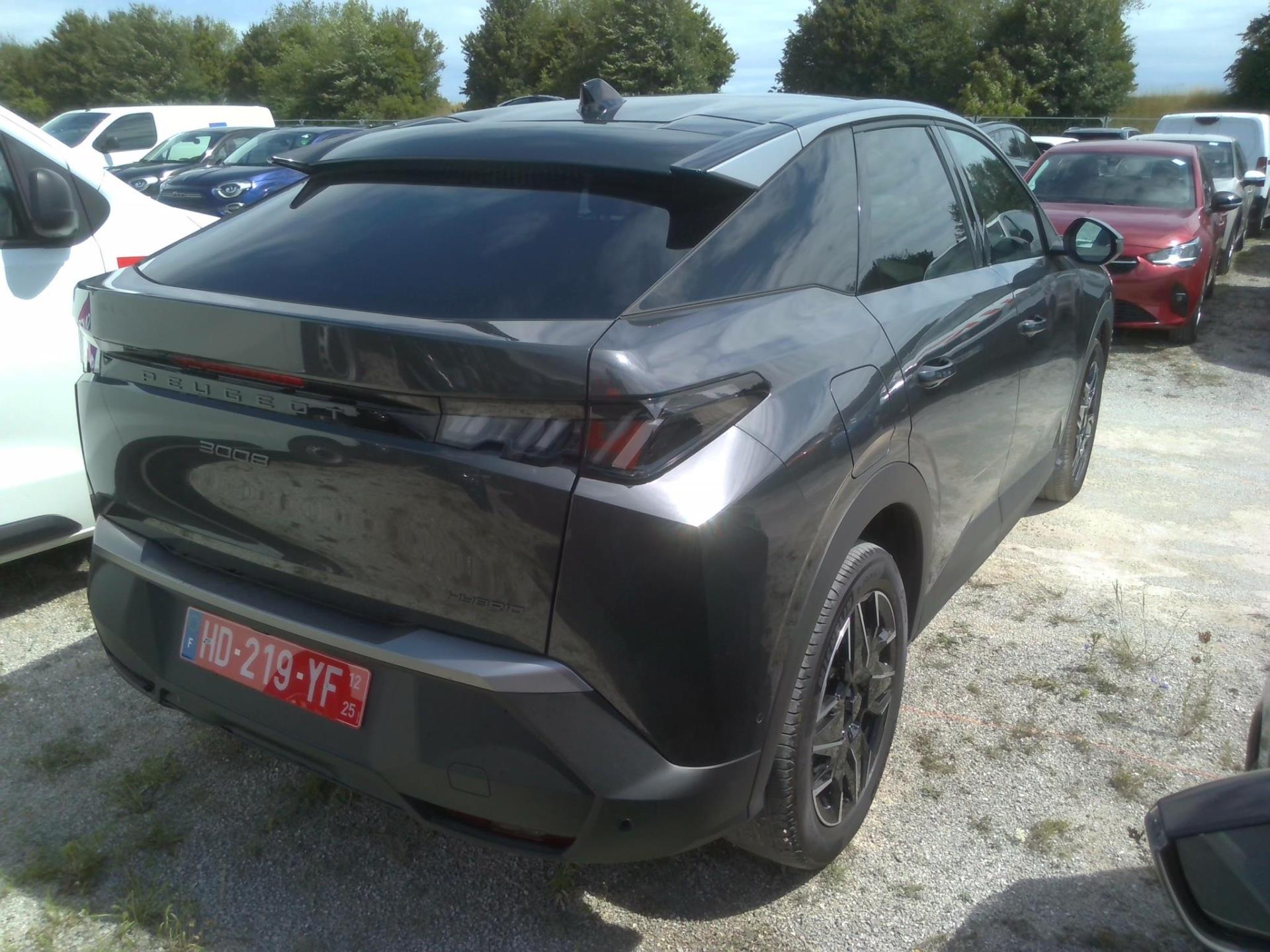 Peugeot 3008 Hybrid 145 e-DCS6 Allure 2025