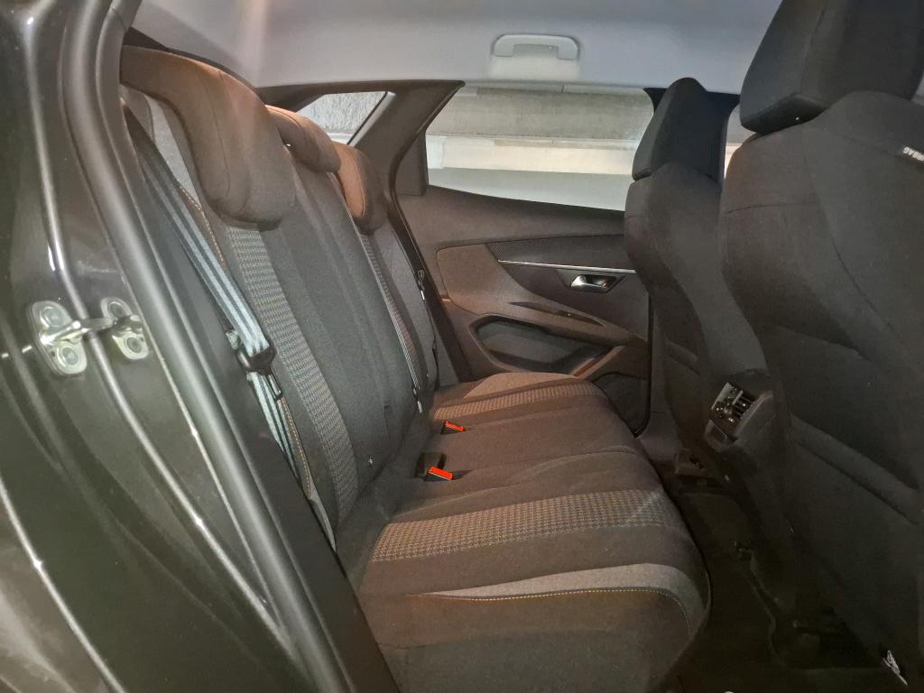 Peugeot 3008 BlueHDi 130ch S&S EAT8 Active Pack 2022
