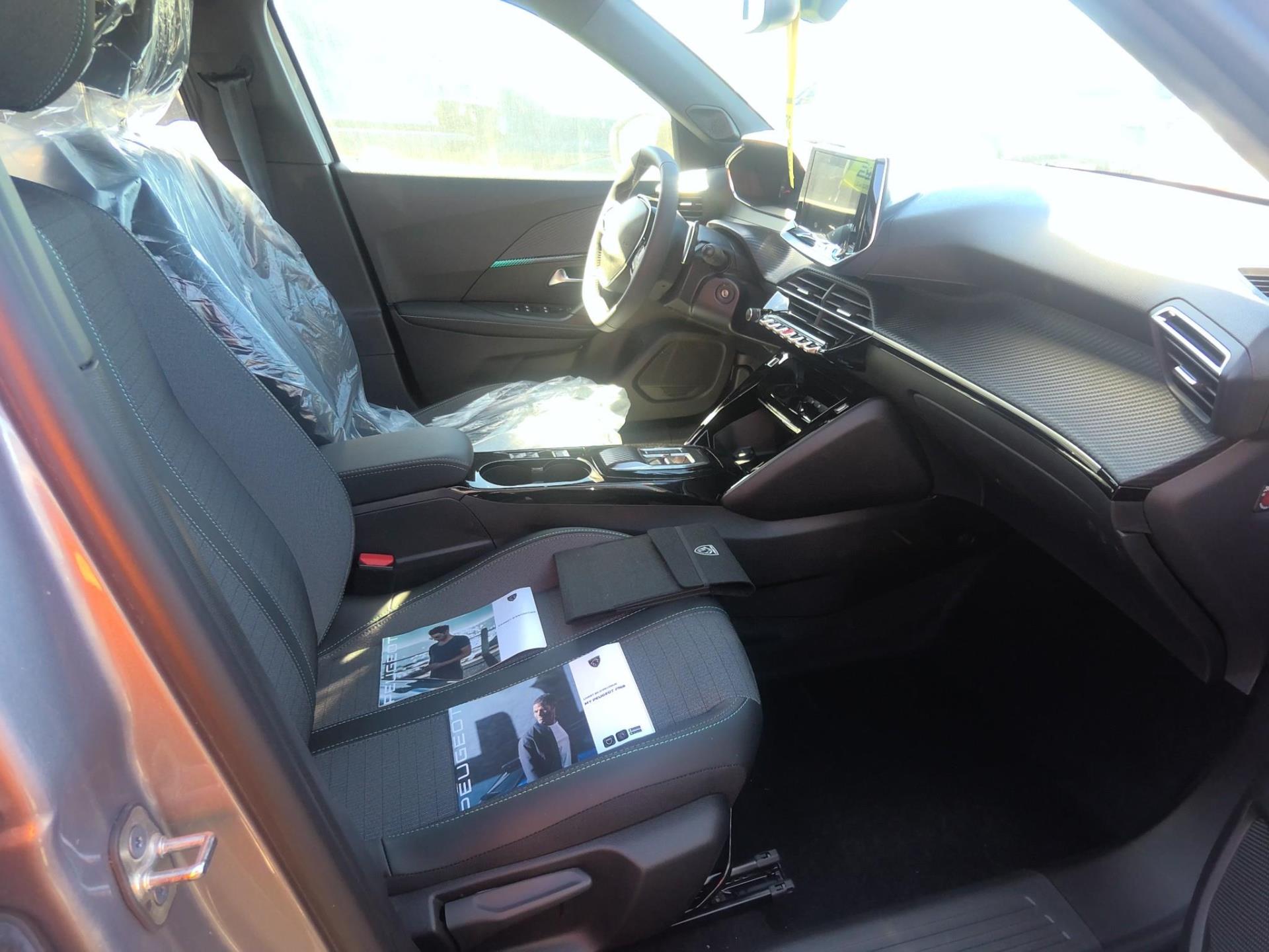 Peugeot 2008 BlueHDi 130 S&S EAT8 Allure 2023