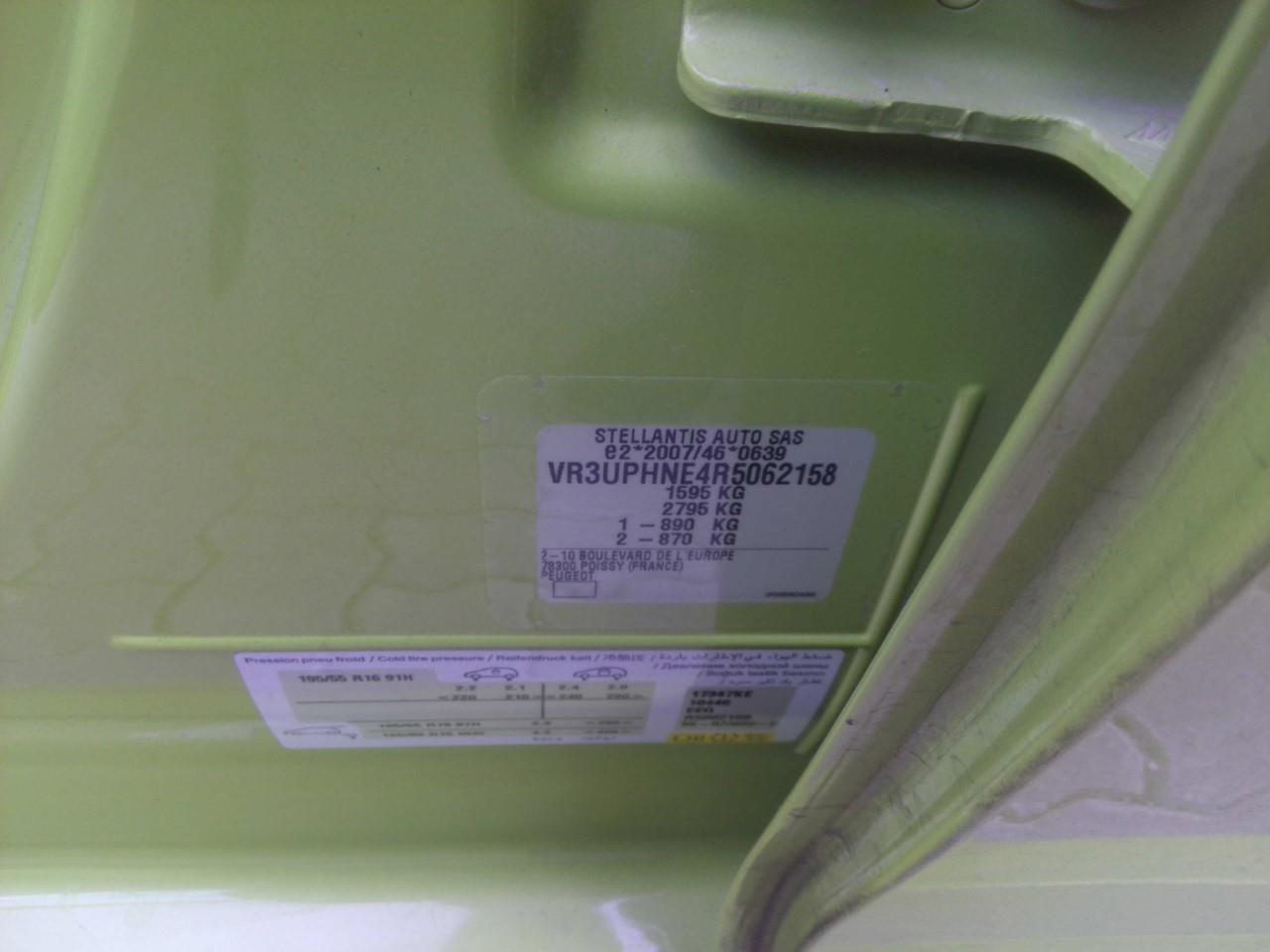 Foto Peugeot 208 11