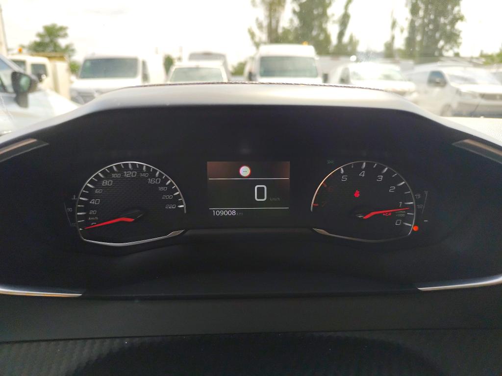 Peugeot 2008 BlueHDi 110 S&S BVM6 Active Business 2021