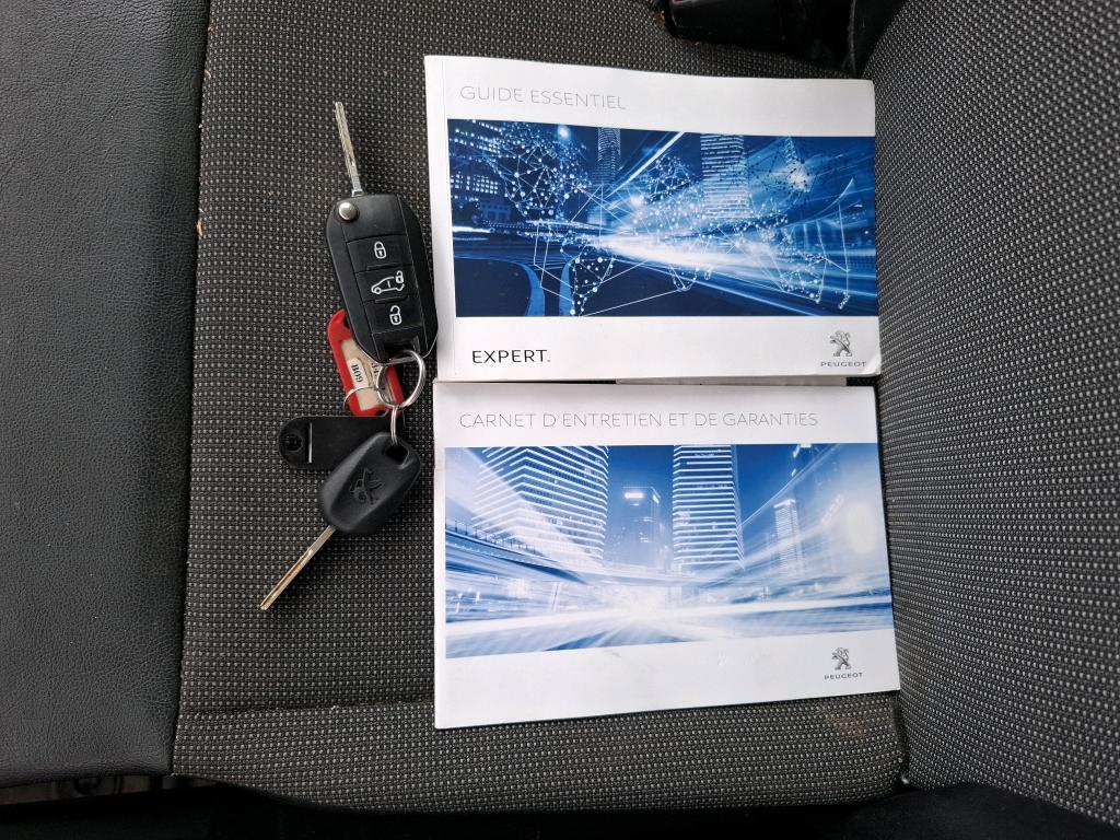 Peugeot EXPERT FGN TOLE STANDARD 2.0  BLUEHDI 120 S&S BVM6 PREMIUM 2018