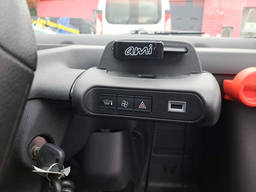 Citroen AMI 