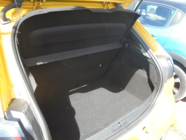 Foto Peugeot 208 16