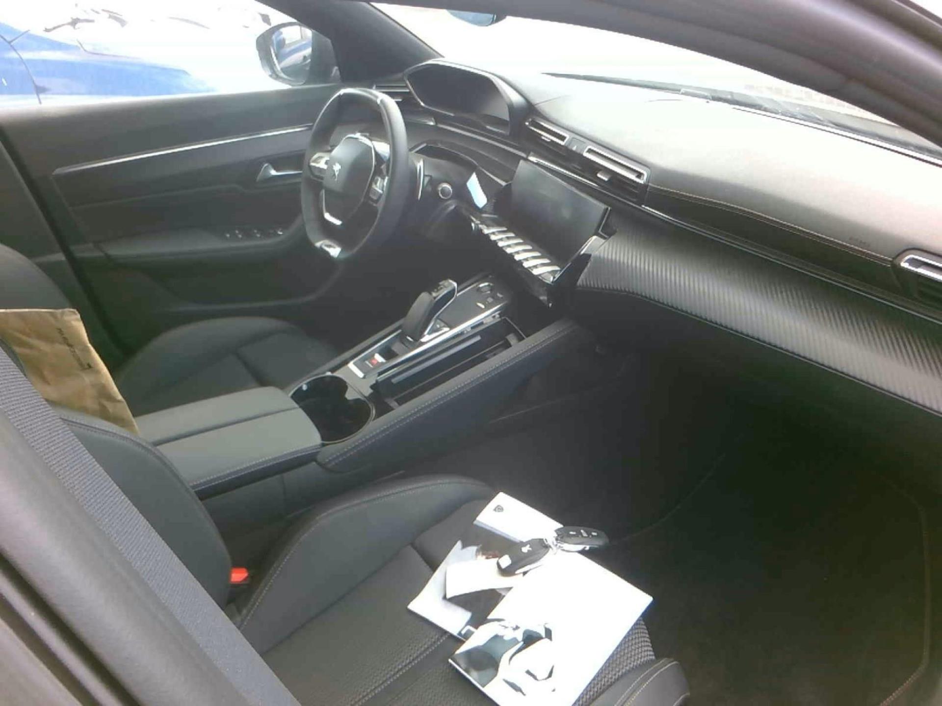 Peugeot 508 Hybrid 225 e-EAT8 GT 2022