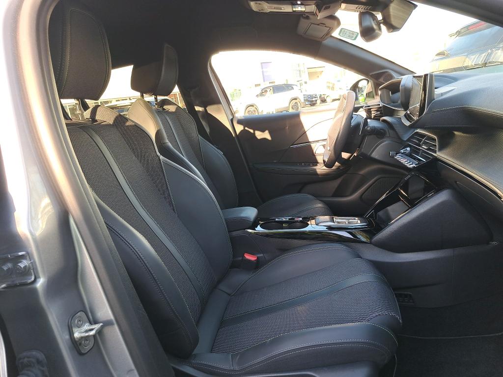 Peugeot 208 Hybrid 110 e-DCS6 GT 2025