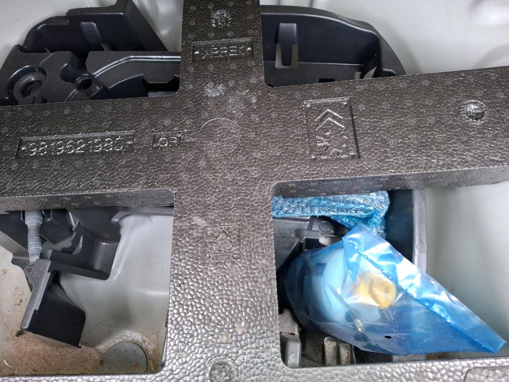 Citroen C3 SOCIETE BLUEHDI 100 S&S BVM6 FEEL BUSINESS R 2021