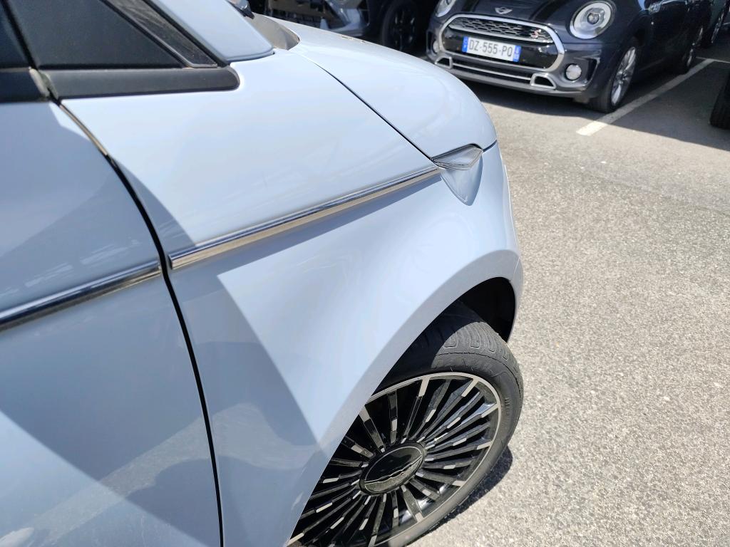 FIAT 500C e 118 ch La Prima 2023