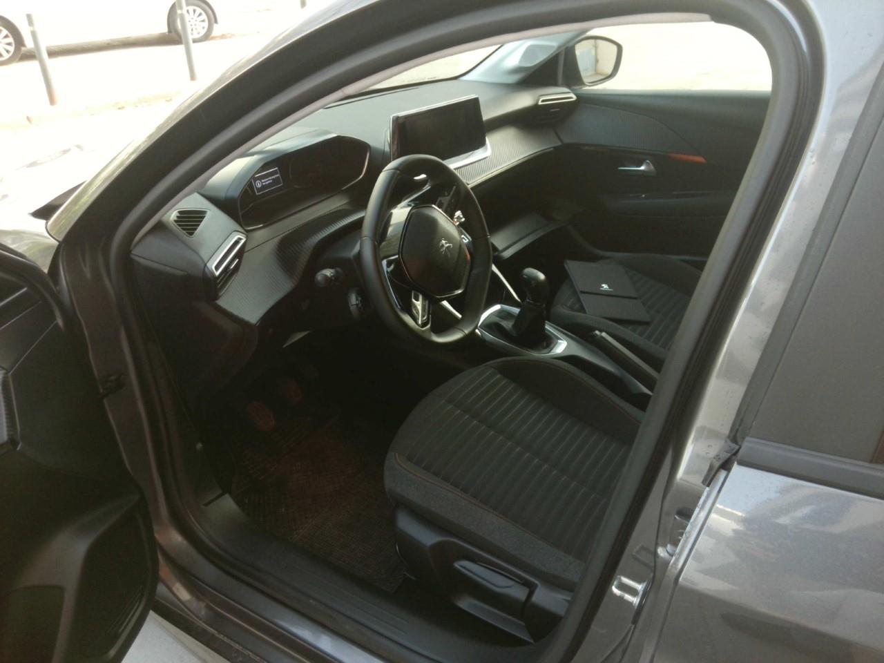 Foto Peugeot 208 3