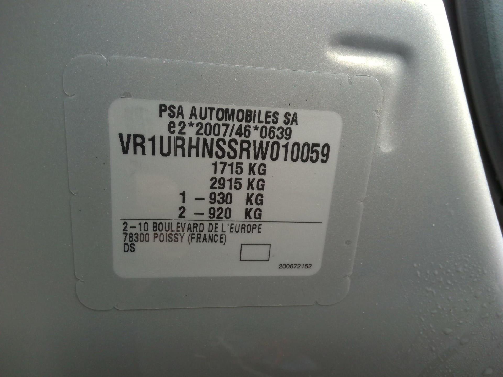 DS DS 3 PureTech 130 EAT8 Performance Line 2024
