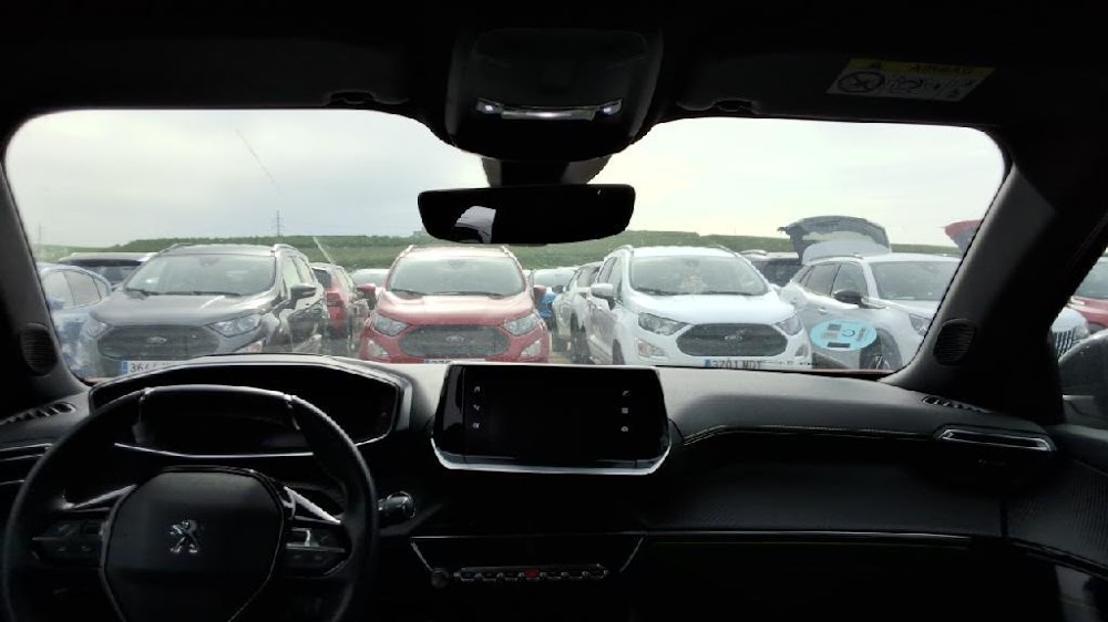 Foto Peugeot 2008 11