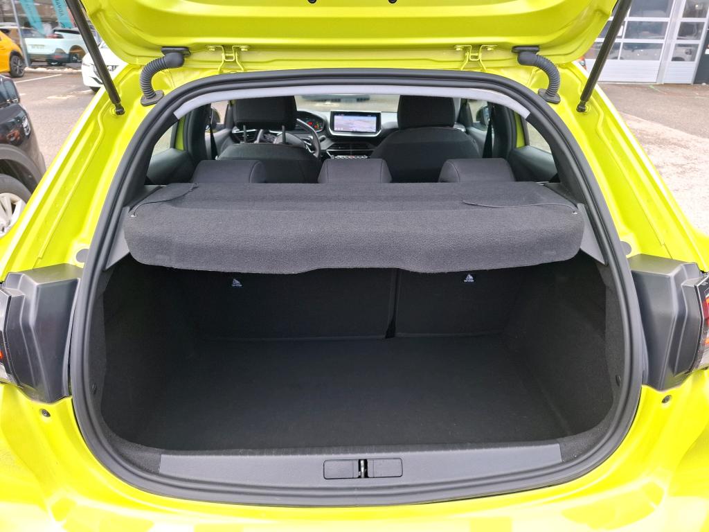 Peugeot 208 Hybrid 100 e-DCS6 Style 2025