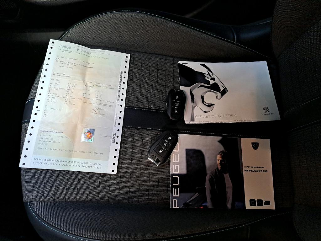 Peugeot 208 BlueHDi 100 S&S BVM6 Allure Pack 2022