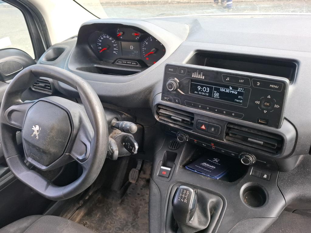 Peugeot PARTNER FOURGON STANDARD 650 KG BLUEHDI 100 S&S BVM5 PREMIUM 2021
