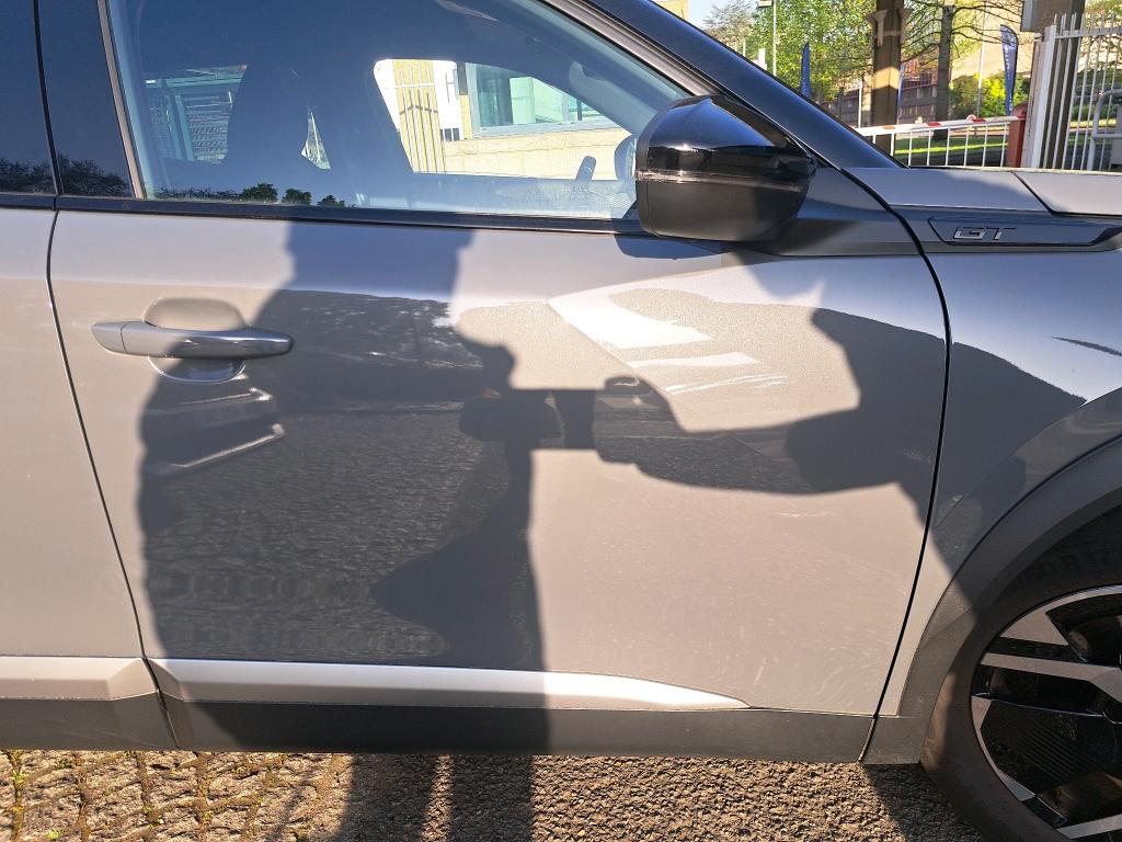 Peugeot 2008 Hybrid 136 e-DCS6 GT 2025