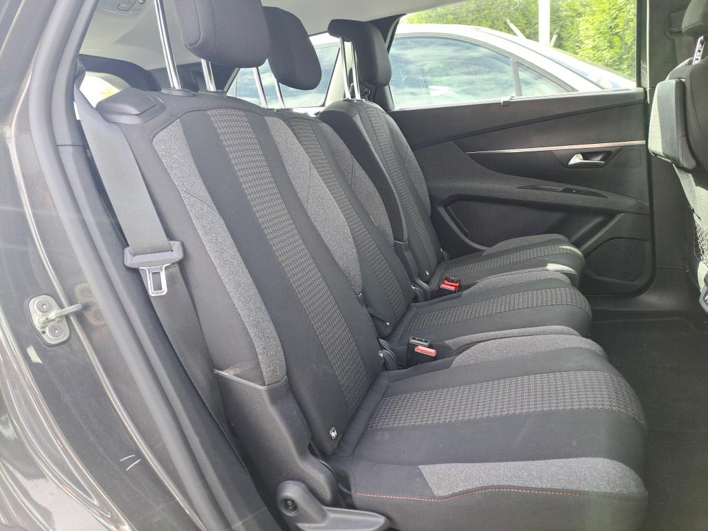 Peugeot 5008 PureTech 130ch S&S EAT8 Active Pack 2022