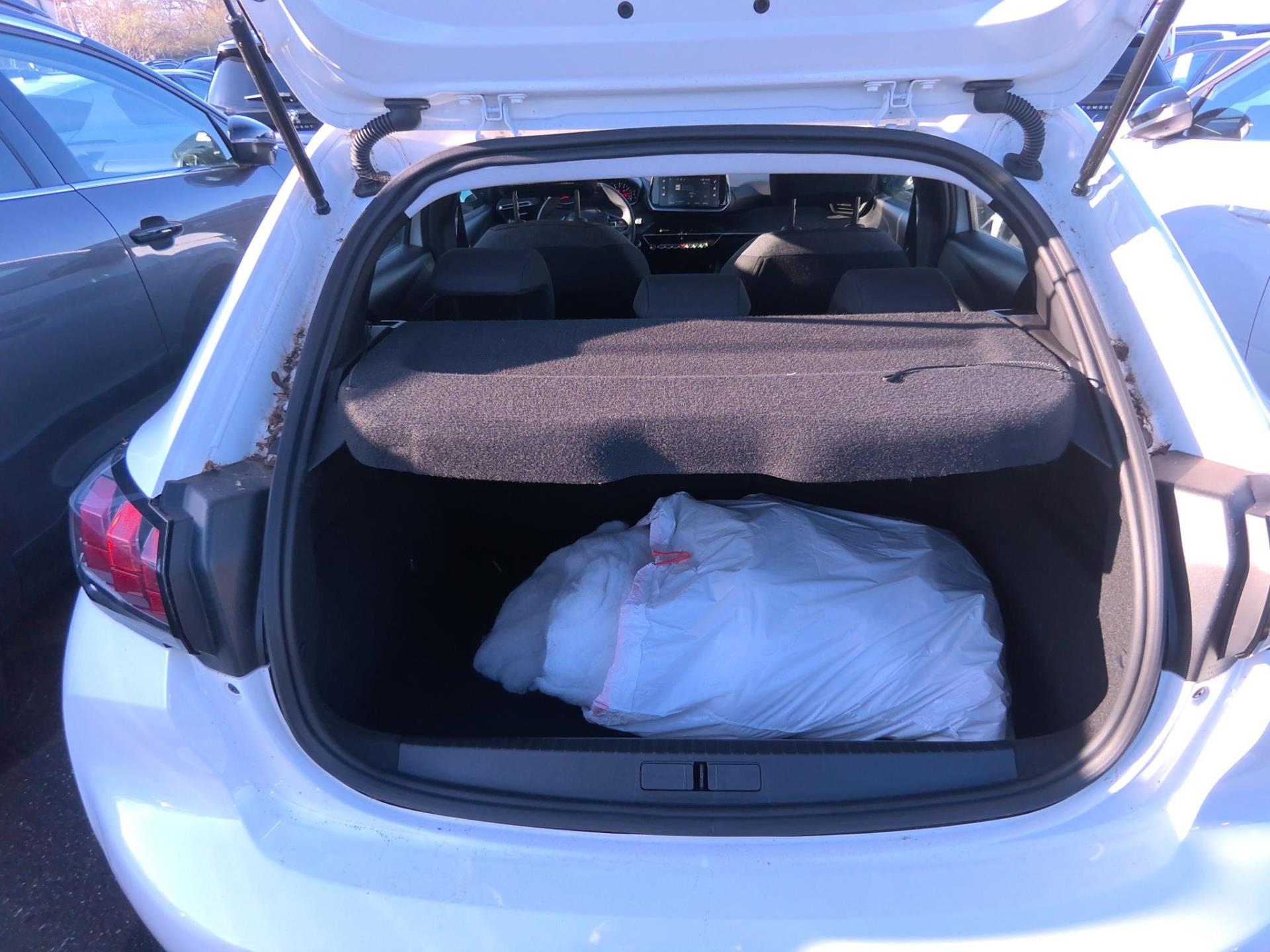 Peugeot 208 PureTech 100 S&S BVM6 Active Pack 2023