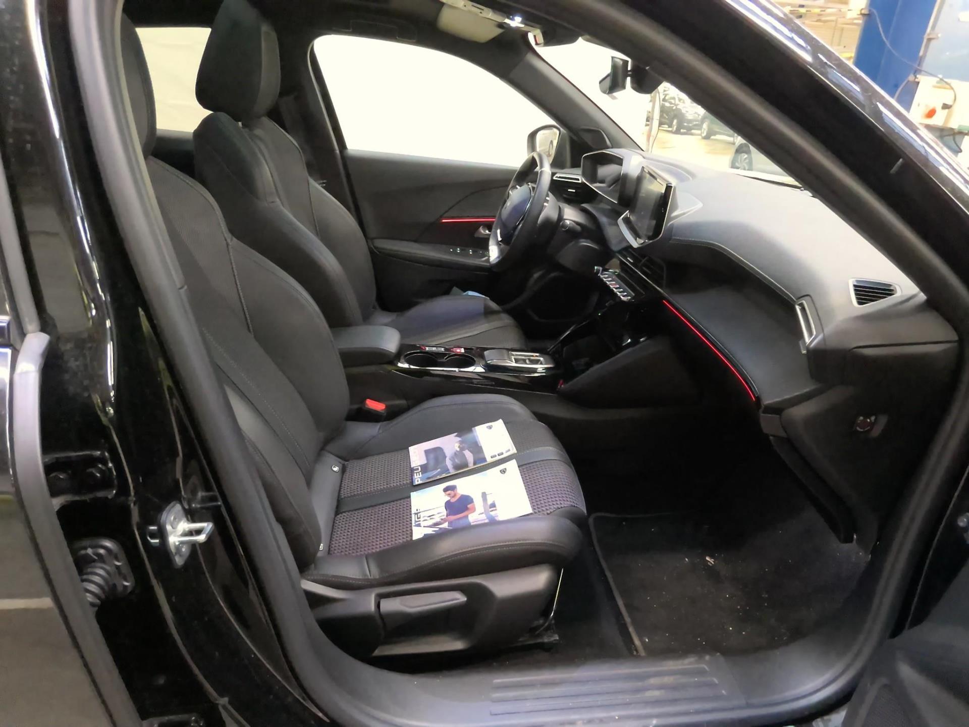 Peugeot 2008 Electrique 136 ch GT 2023