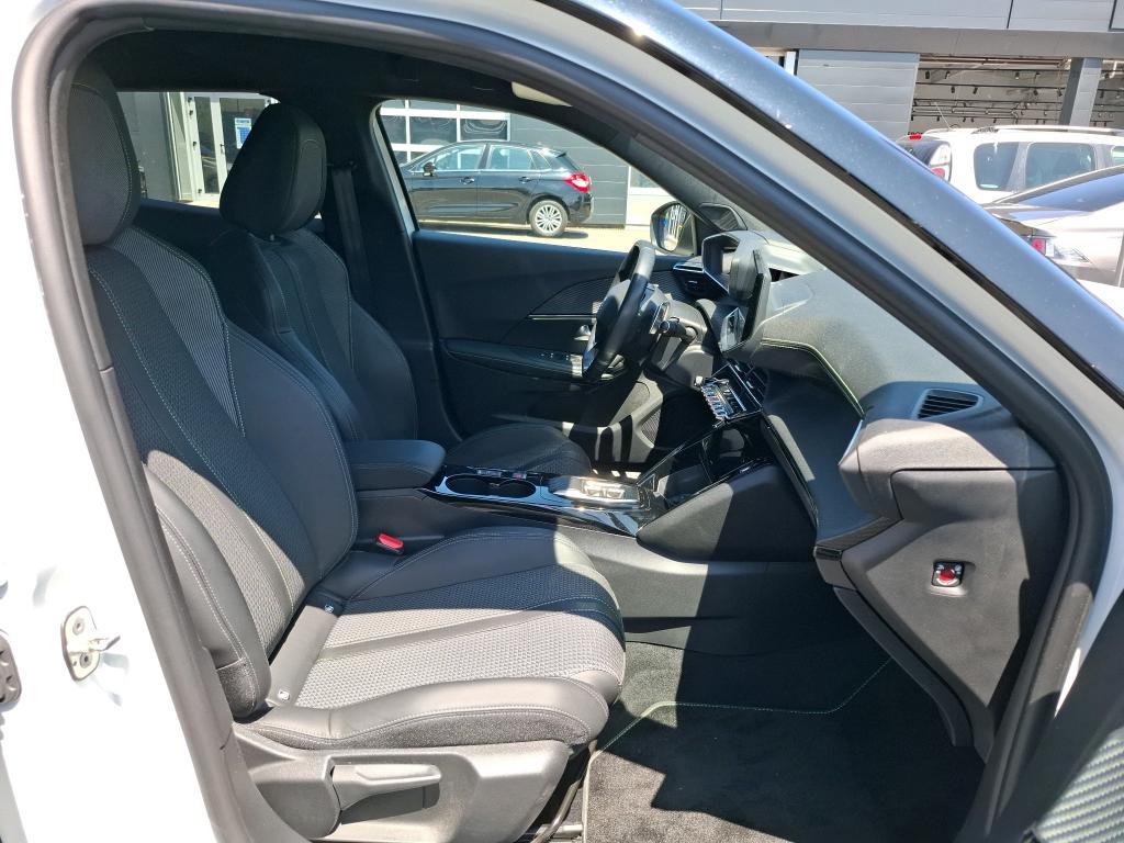 Peugeot 2008 BlueHDi 130 S&S EAT8 GT 2022