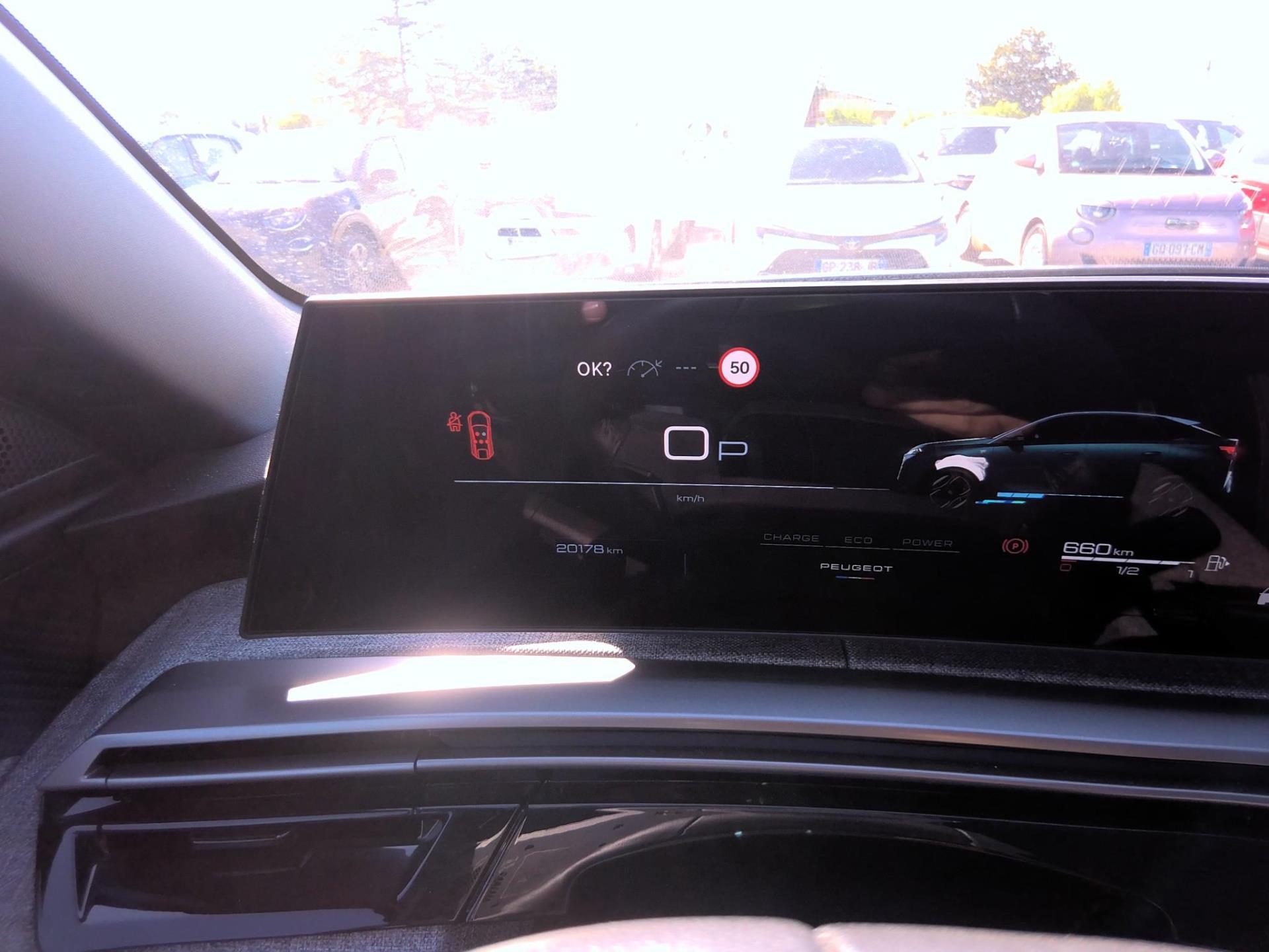 Peugeot 3008 Hybrid 145 e-DCS6 Allure 2025