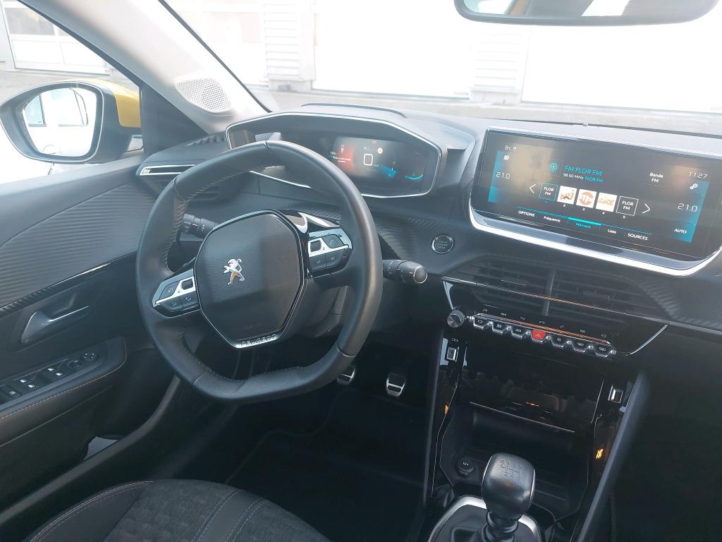 Peugeot 208 PureTech 100 S&S BVM6 Roadtrip 2021