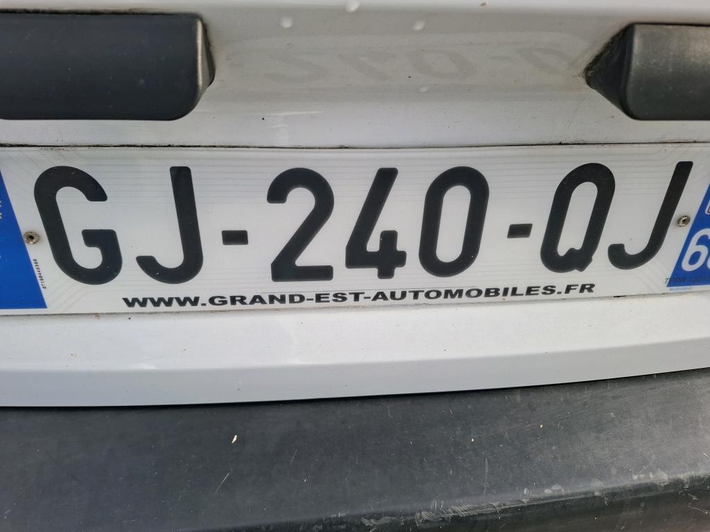 Peugeot PARTNER FOURGON STANDARD 650 KG BLUEHDI 130 S&S EAT8 ASPHALT 2022