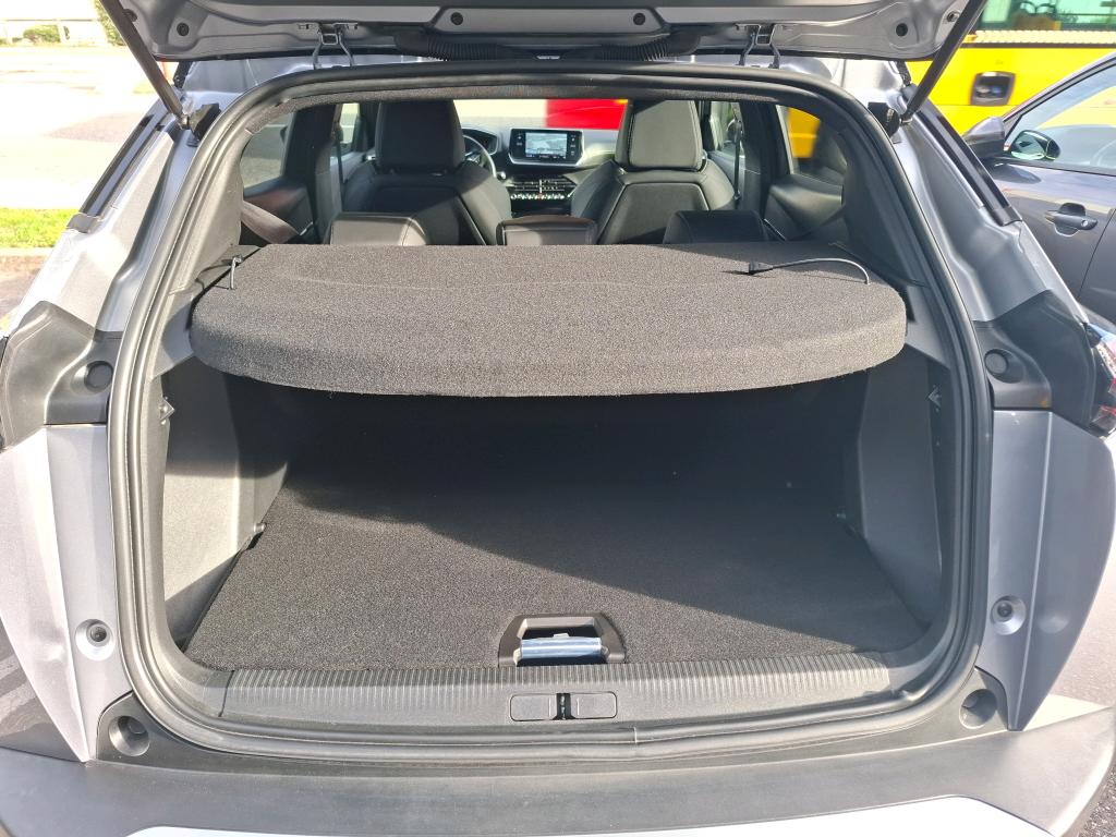 Peugeot 2008 BlueHDi 130 S&S EAT8 GT 2022