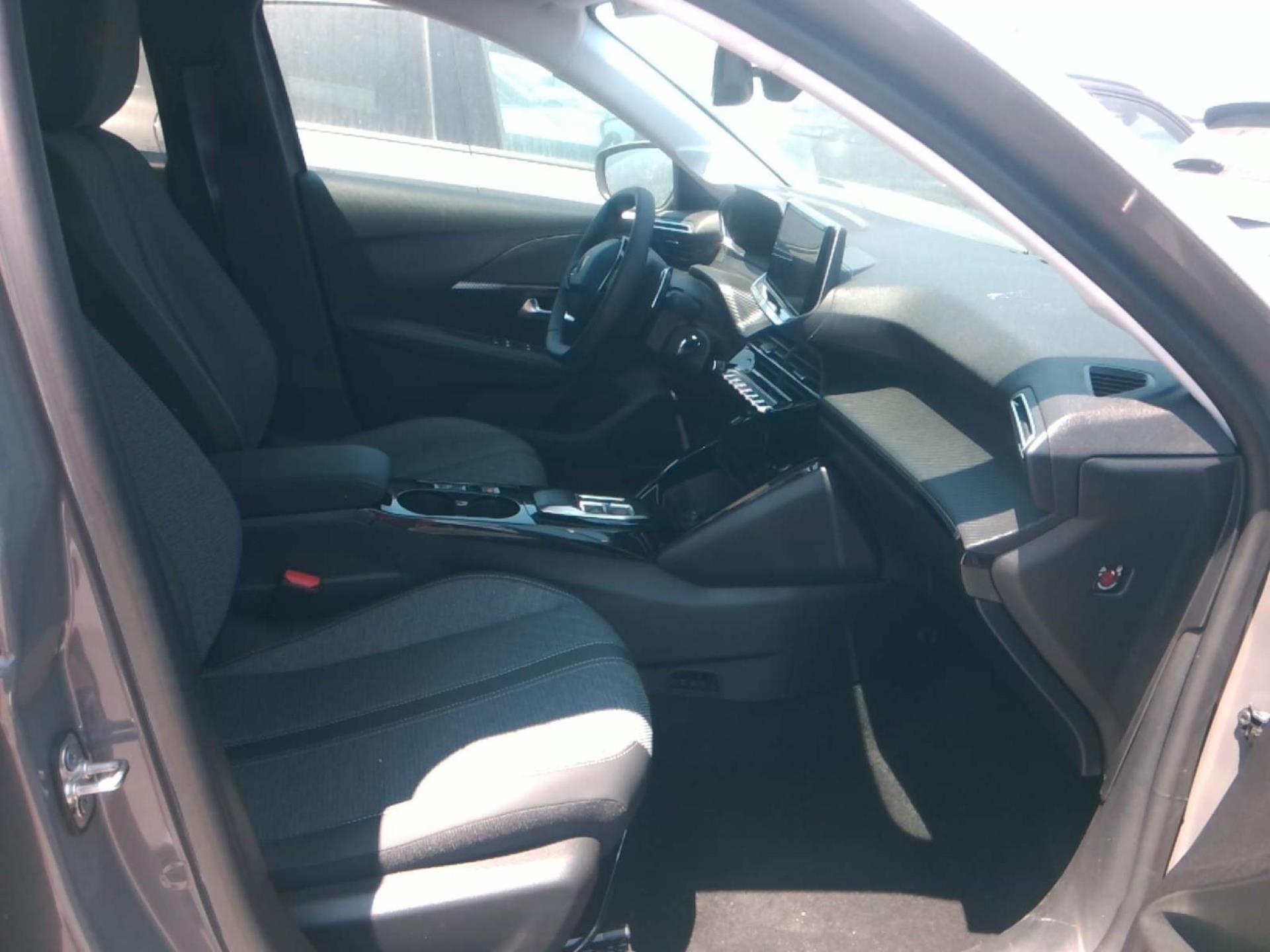 Peugeot 208 Hybrid 100 e-DCS6 Allure 2024