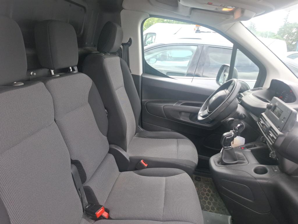 Peugeot PARTNER FOURGON STANDARD 650 KG BLUEHDI 75 BVM5 PREMIUM 2019