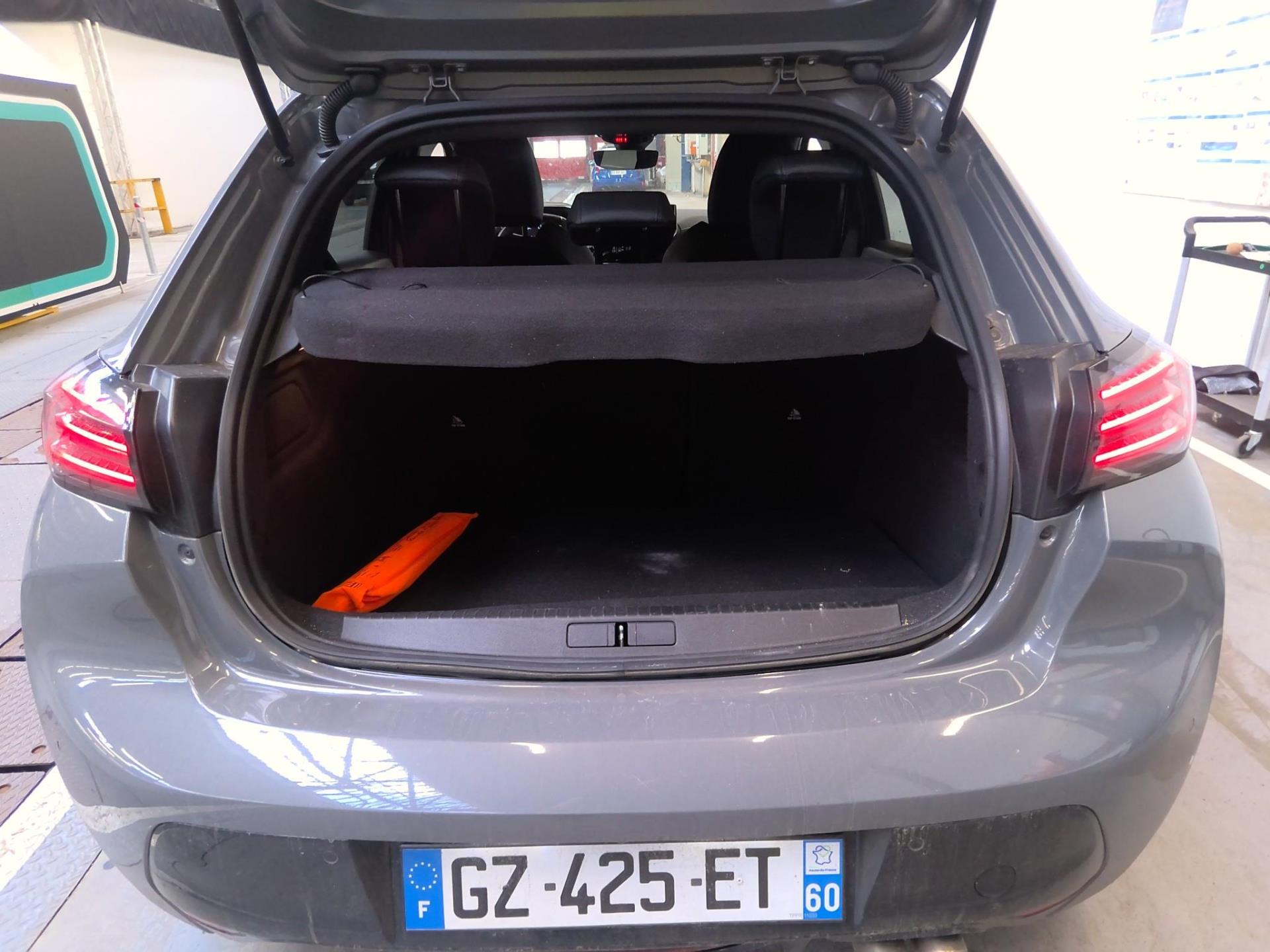 Peugeot 208 Hybrid 136 e-DCS6 GT 2024