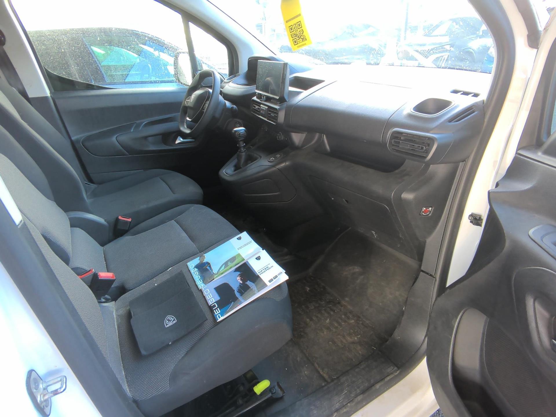 Peugeot PARTNER FOURGON XL 950 KG BLUEHDI 100 S&S BVM6  2024