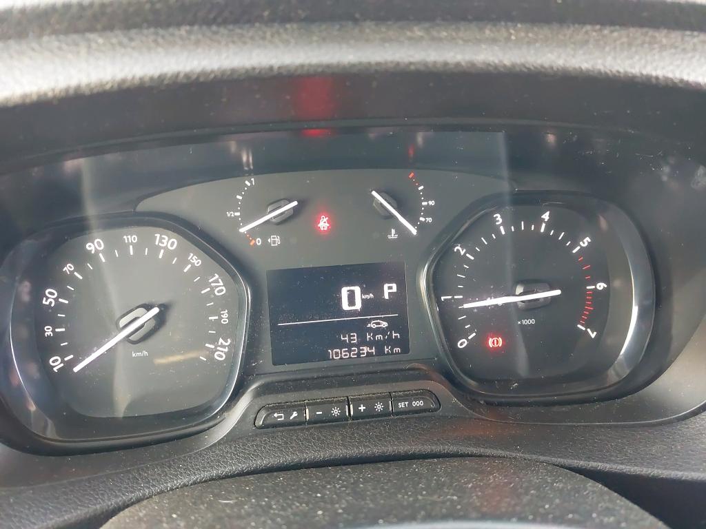 Opel VIVARO FGN L2 2.0 DIESEL 120 CH BVA8 PACK CLIM 2020