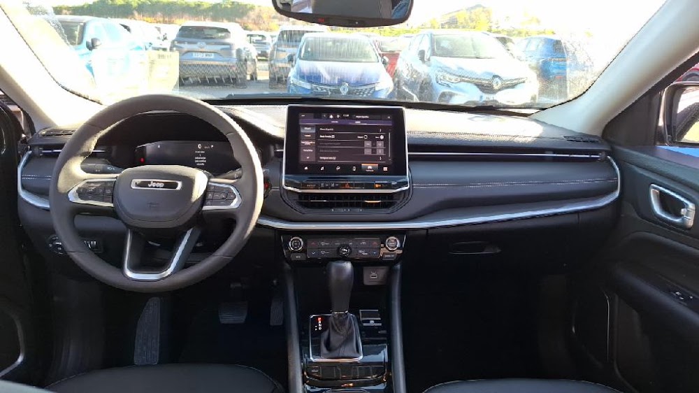 Foto Jeep Compass 14