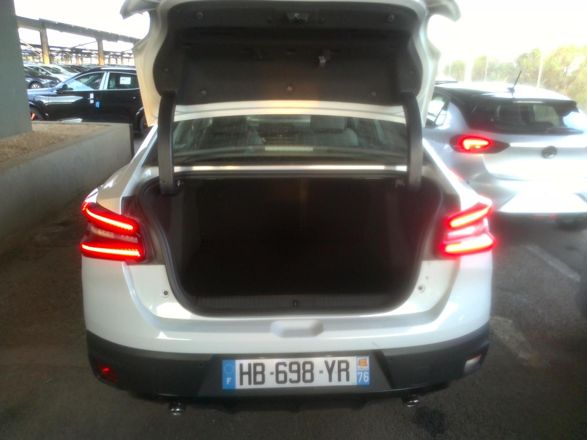 Citroen C4 X Hybride 136 e-DCS6 Plus 2025