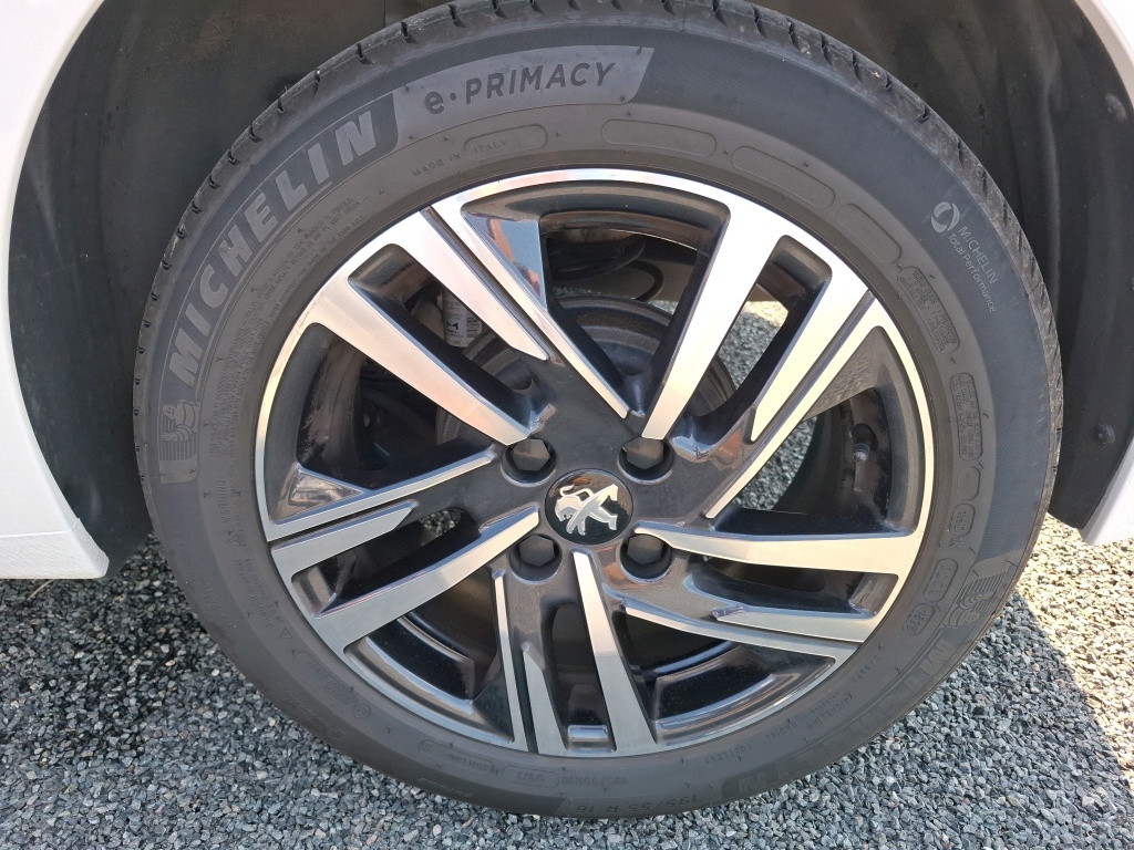 Peugeot 208 PureTech 100 S&S BVM6 Style 2023