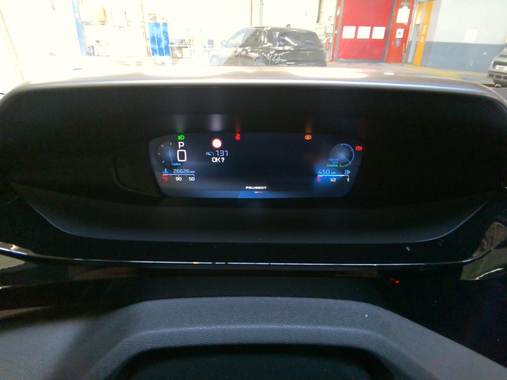 Peugeot 408 Hybrid 136 e-DCS6 Allure 2025