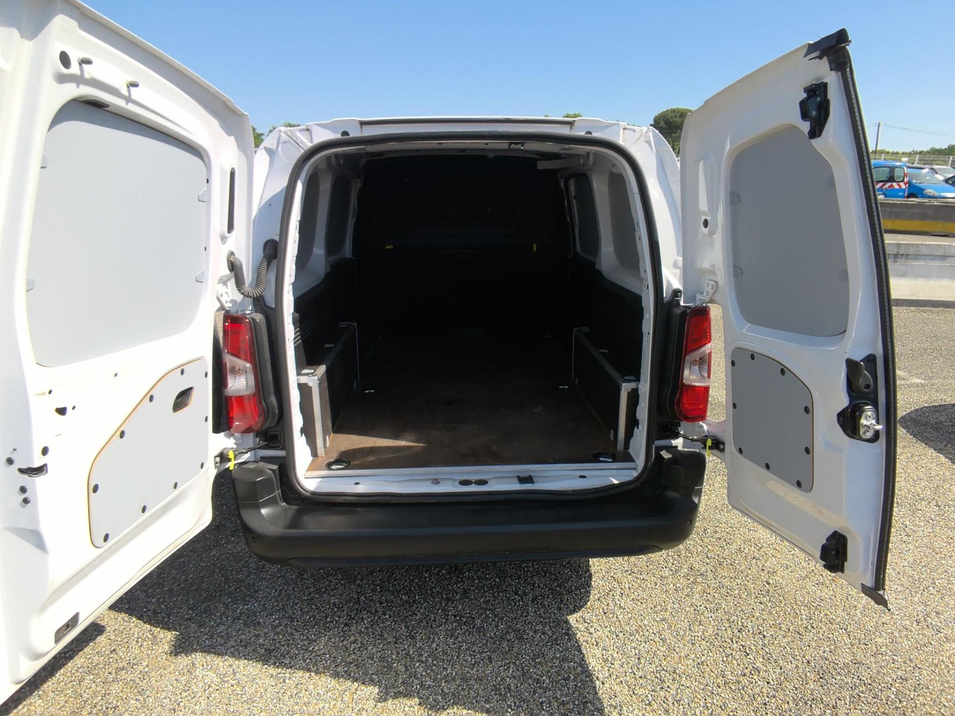 Peugeot PARTNER FOURGON XL 950 KG BLUEHDI 100 S&S BVM6  2024