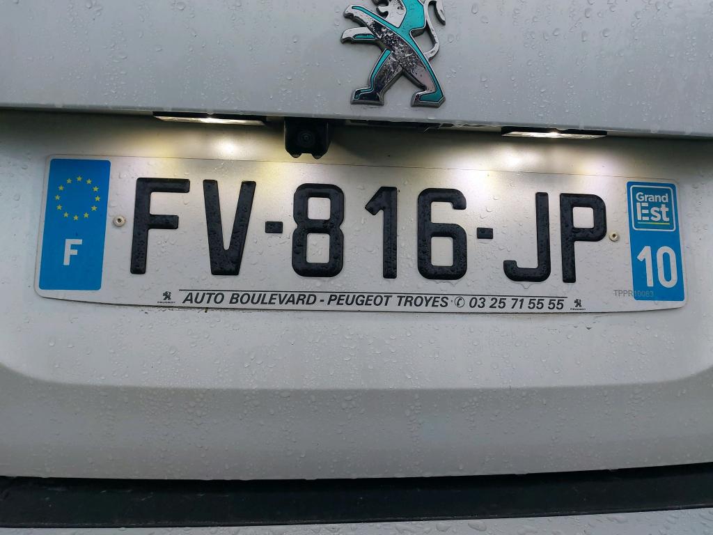 Peugeot 2008 Moteur électrique 136 ch GT Line 2020