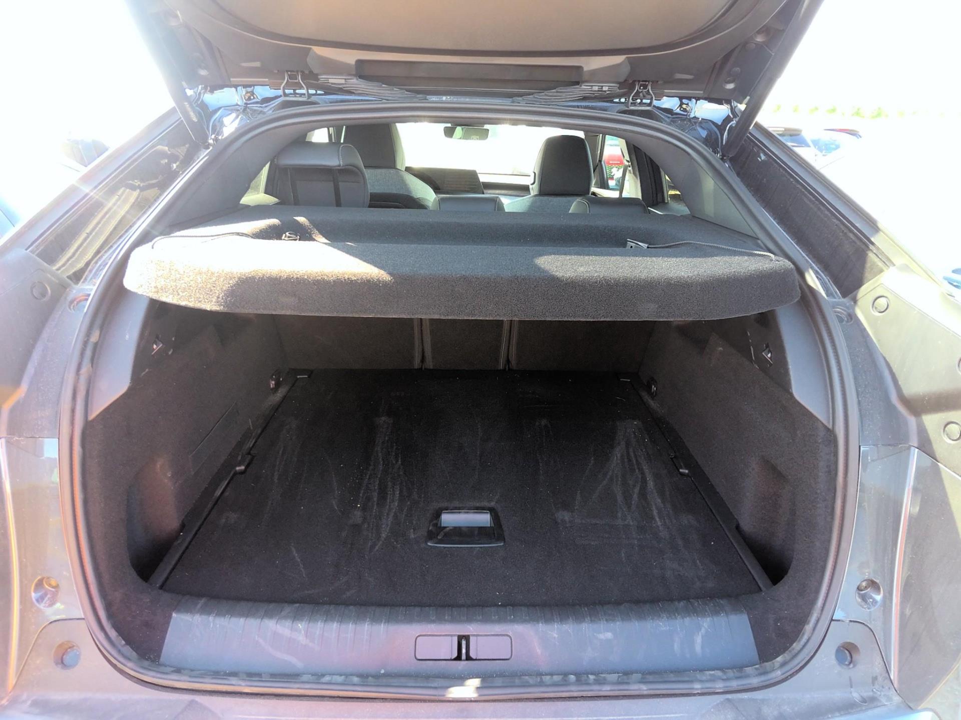 Peugeot 3008 Hybrid 136 e-DCS6 GT 2025