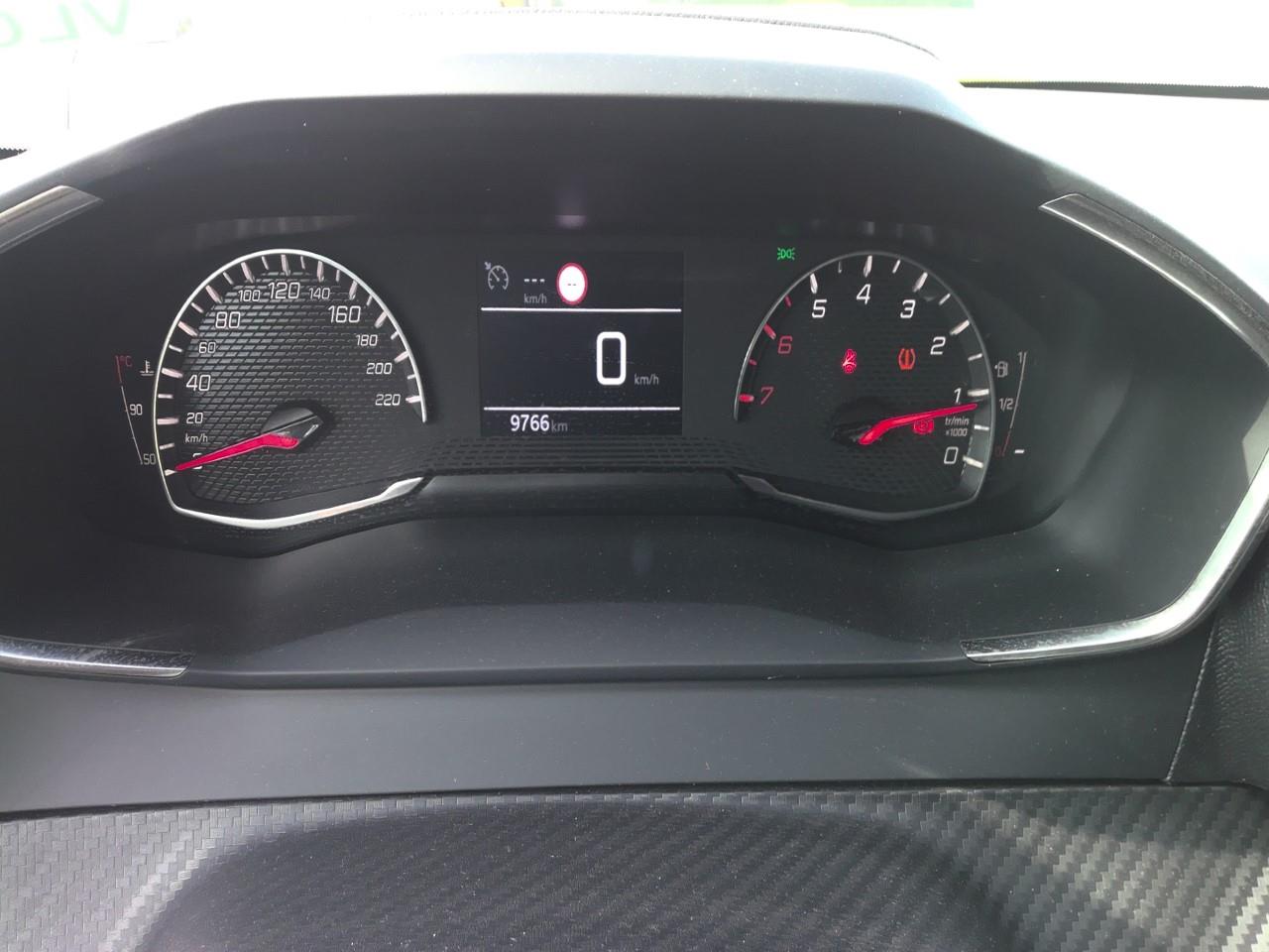 Foto Peugeot 208 6