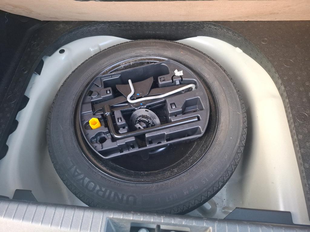 Peugeot 208 BLUEHDI 100 S&S BVM6 PREMIUM 2021