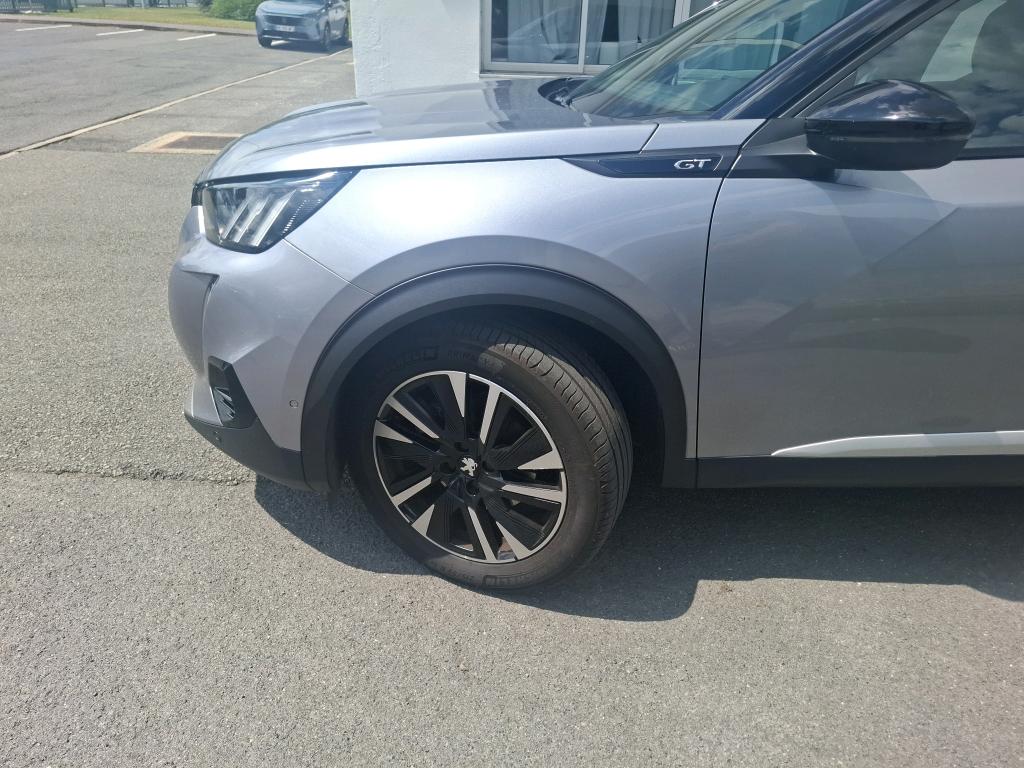 Peugeot 2008 BlueHDi 130 S&S EAT8 GT Pack 2022
