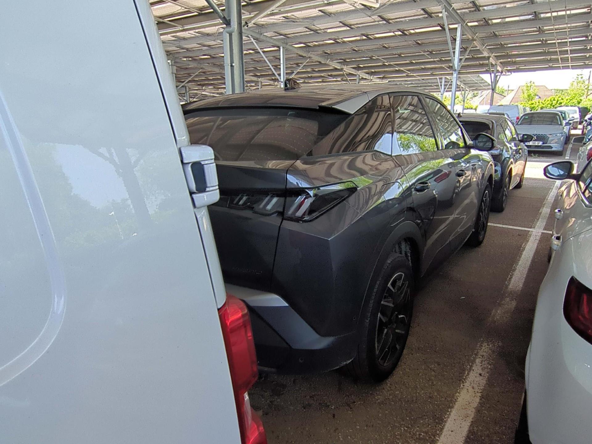 Peugeot 3008 Hybrid 145 e-DCS6 Allure 2025