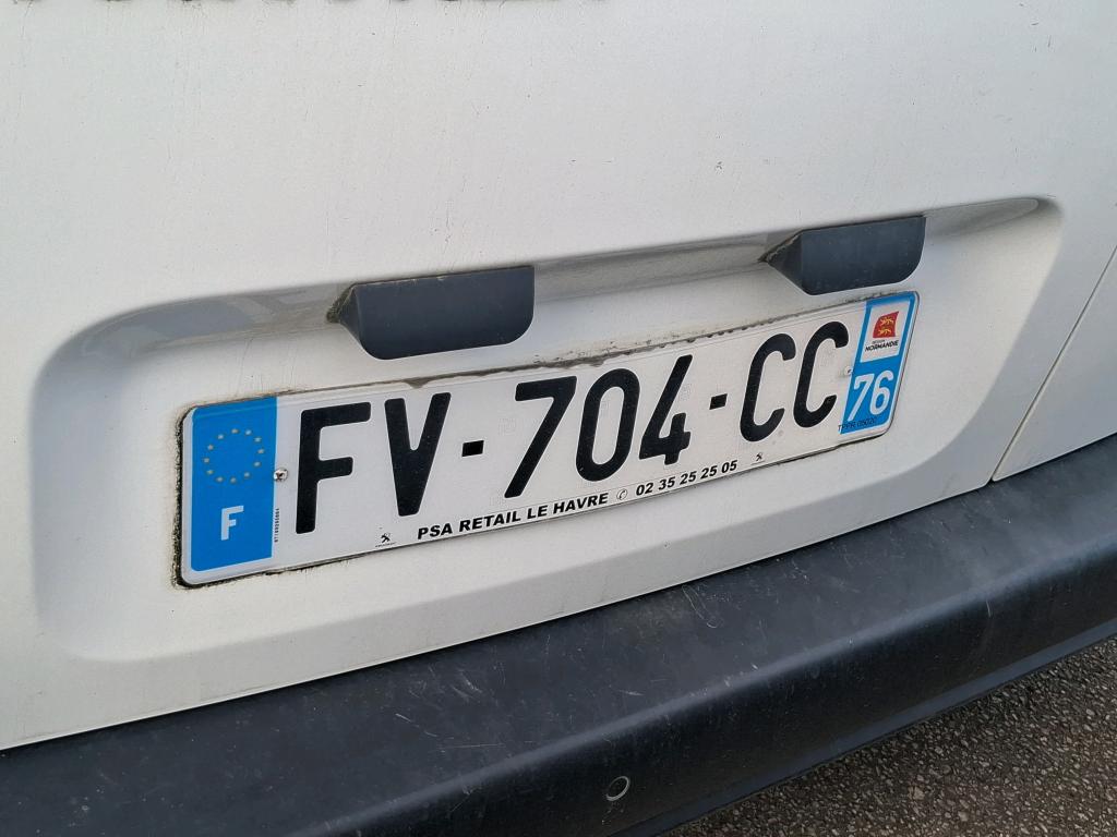 Peugeot PARTNER FOURGON STANDARD 650 KG BLUEHDI 75 BVM5 PREMIUM 2020