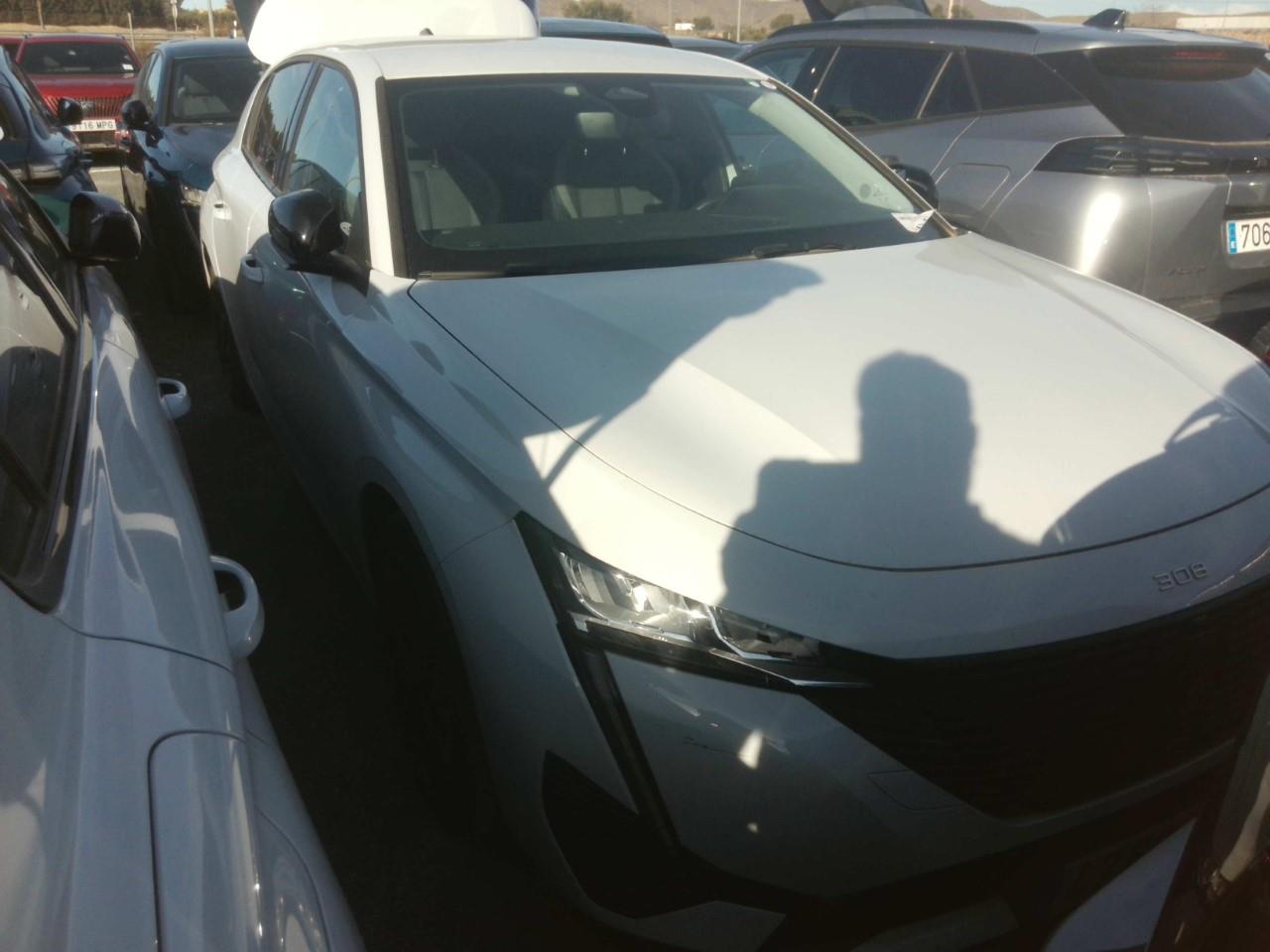 Peugeot 308 308 5p Allure Gasolina 130 S&S 6 Vel. MAN