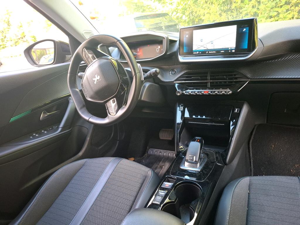 Peugeot 2008 BlueHDi 130 S&S EAT8 Allure Pack 2021