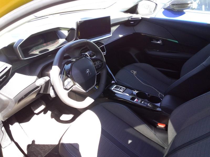 Foto Peugeot 208 3