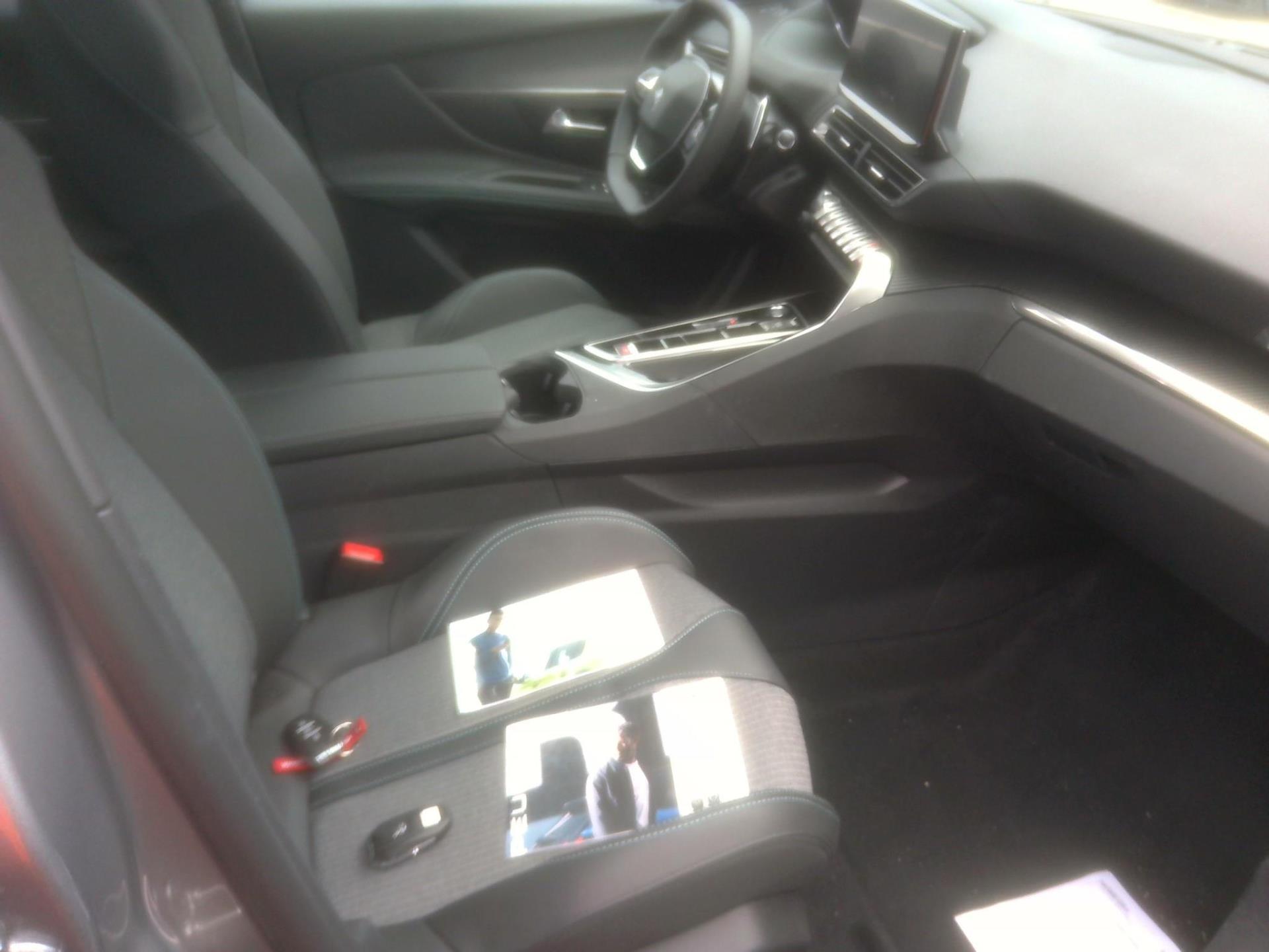Peugeot 3008 Hybrid 180 e-EAT8 Allure Pack 2024