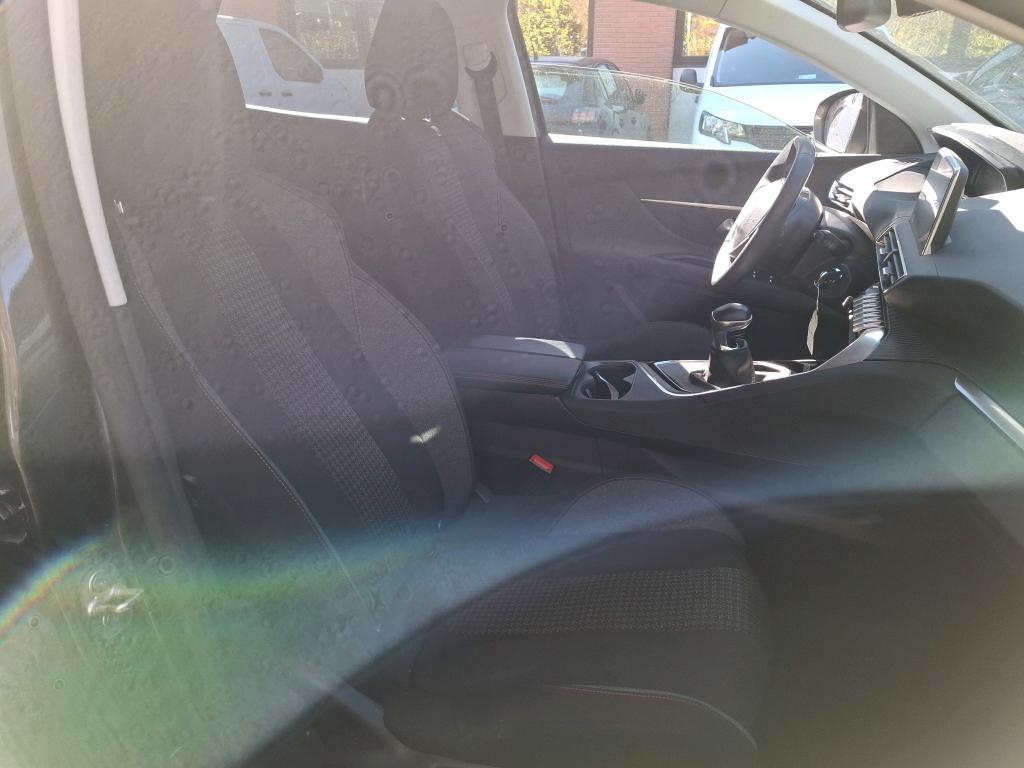 Peugeot 3008 BlueHDi 130ch S&S BVM6 Active Business 2020
